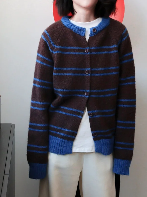 

100% pure cashmere cardigan female striped round neck loose large size knitted sweater coat thick cashmere sweater outside.