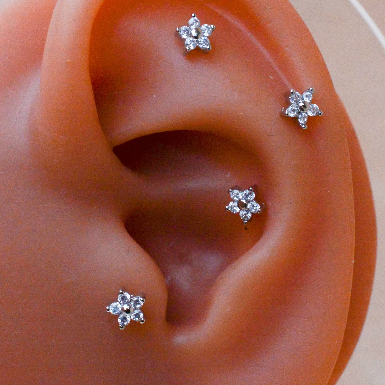 1PC Titanium Steel 20G Triple CZ Cartilage Helix Earrings Flower Leaf Tragus Standard Stud Conch Rook Earlobe Piercing Jewelry