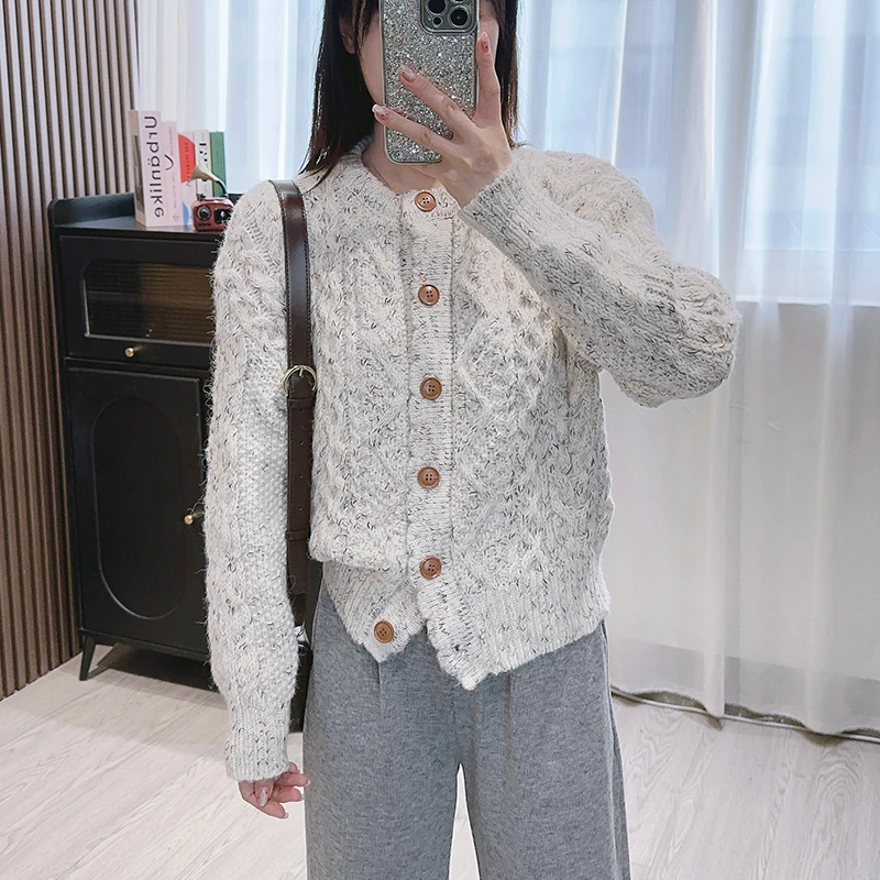 Fall&winter 2024 new Korean loose knitted cardigan Fried Dough Twists o-neck temperament sweater coat women tops