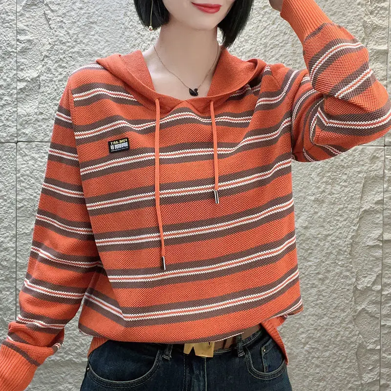 2023 New Autumn Fashion Stripe Hooded Loose Fit Age Reducing Sweater With Temperament Commuter Women\'s Drawstring Casual Top