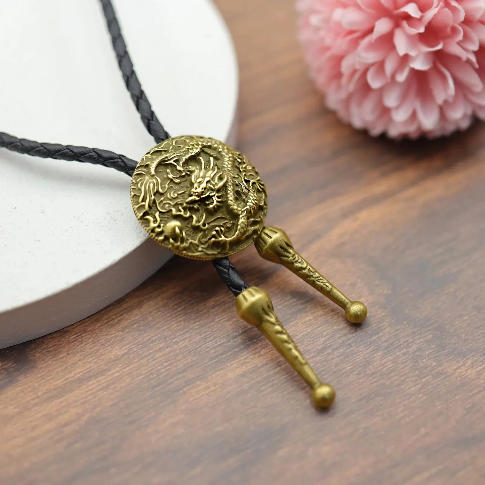 Western Bolo Tie Necklace Ethnic Style Chinese Dragon Pendant Leather Rope Necktie for Women Men Cowboy Jewelry Accessories Gift