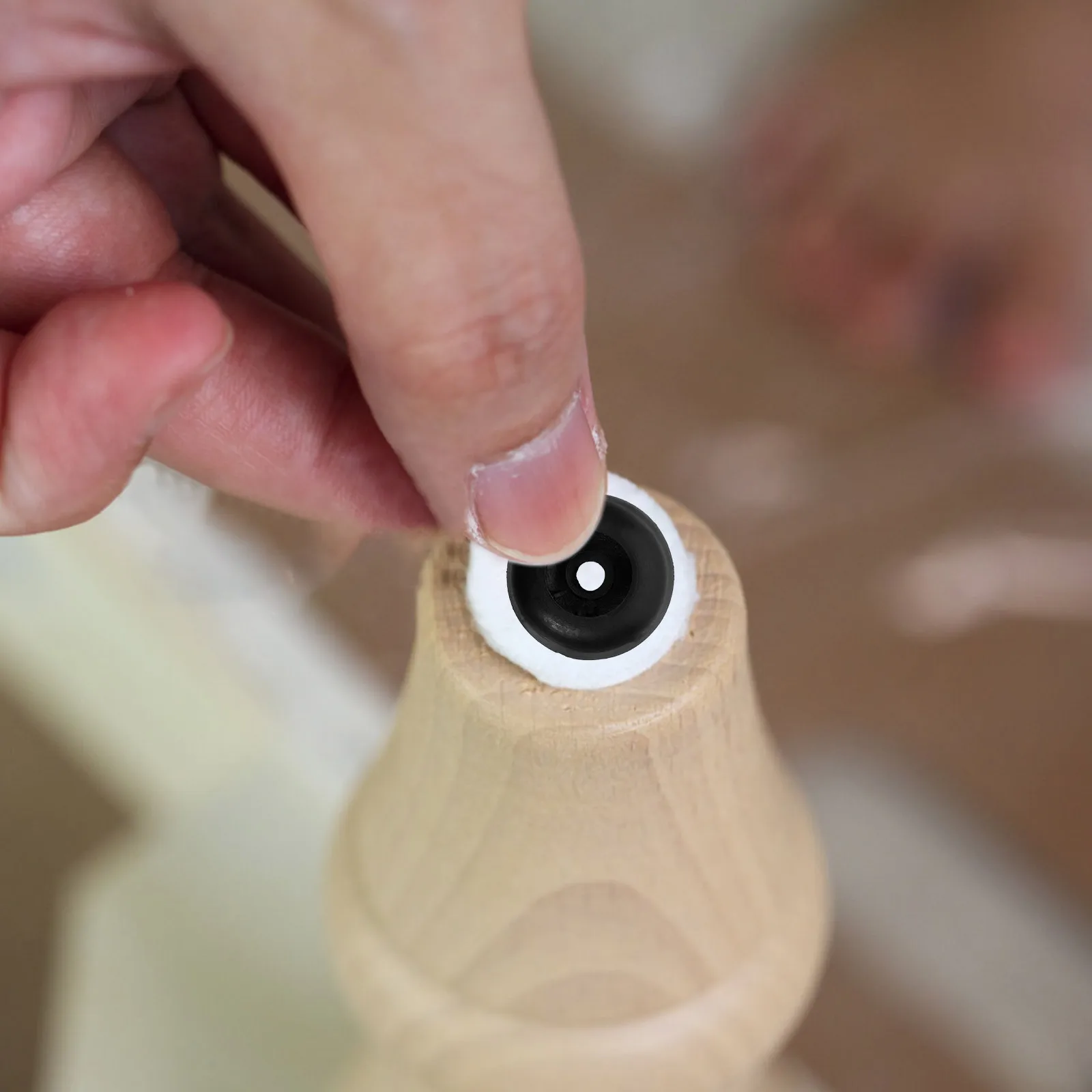 

100Pcs Non-Slips Silicone Feet for Furniture Cutting Board Floor Protectors Easy Install No Tools Required Scratch Resistant