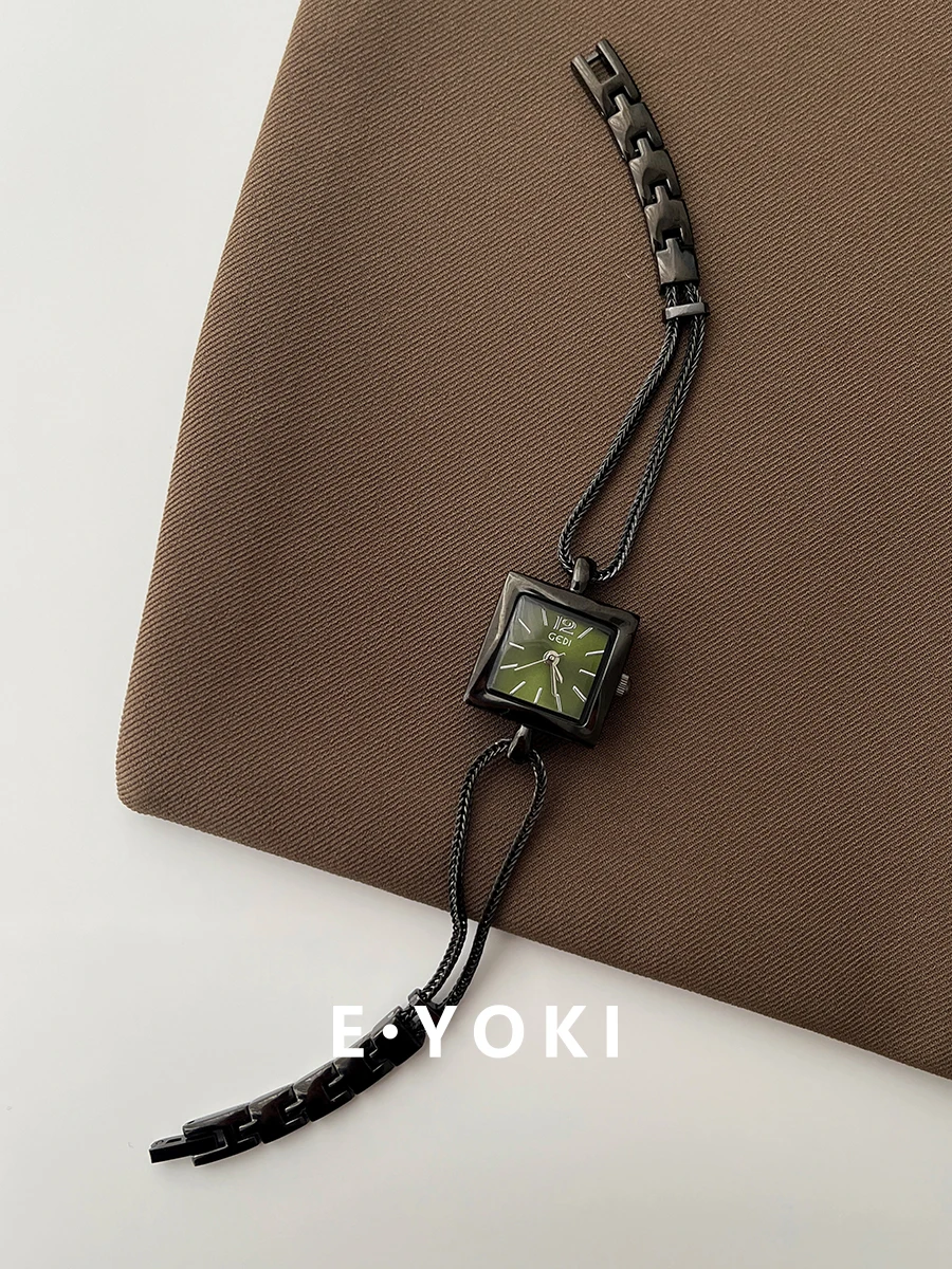 ساعة مربعة صغيرة جديدة مع سوار، ساعة كوارتز بسيطة وأنيقة للنساء، مجموعة راقية من الساعات. #2