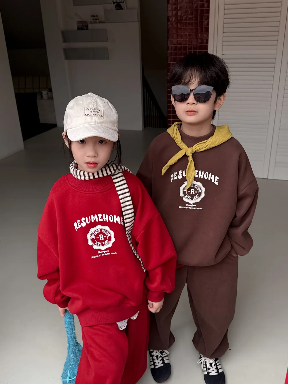 

2025 Winter New Children Fleece Sports Suit Letter Print Boys Girls Plus Velvet Thick Casual 2pcs Set Cotton Kids Warm Outfits