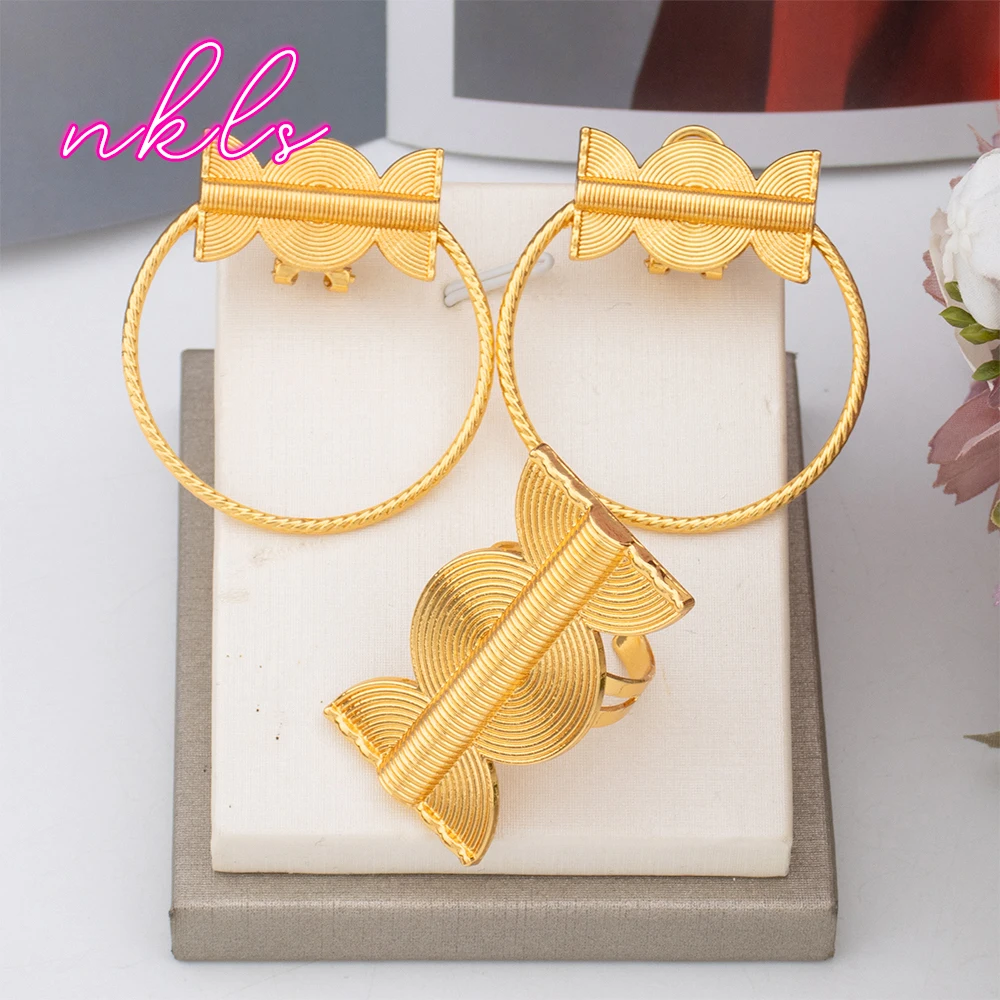 

Ethiopian Copper Clip Earrings & Ring Set, Luxe Trend Jewelry for Daily & Party Wear