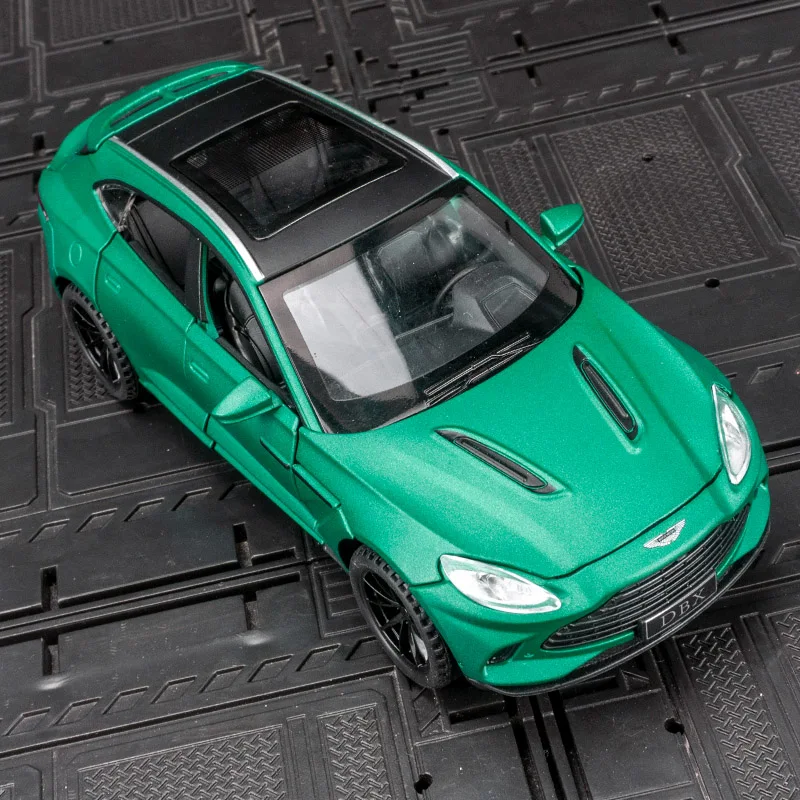 1:32 Aston Martin DBX alloy car model decoration SUV off-road vehicle sound and light children's toy door can be opened
