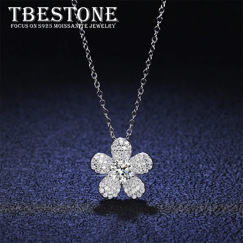 

Tbestone 2024 New Camellia 0.5ct Moissanite Diamond 925 Sterling Silver Pendant Necklace Women Jewelry