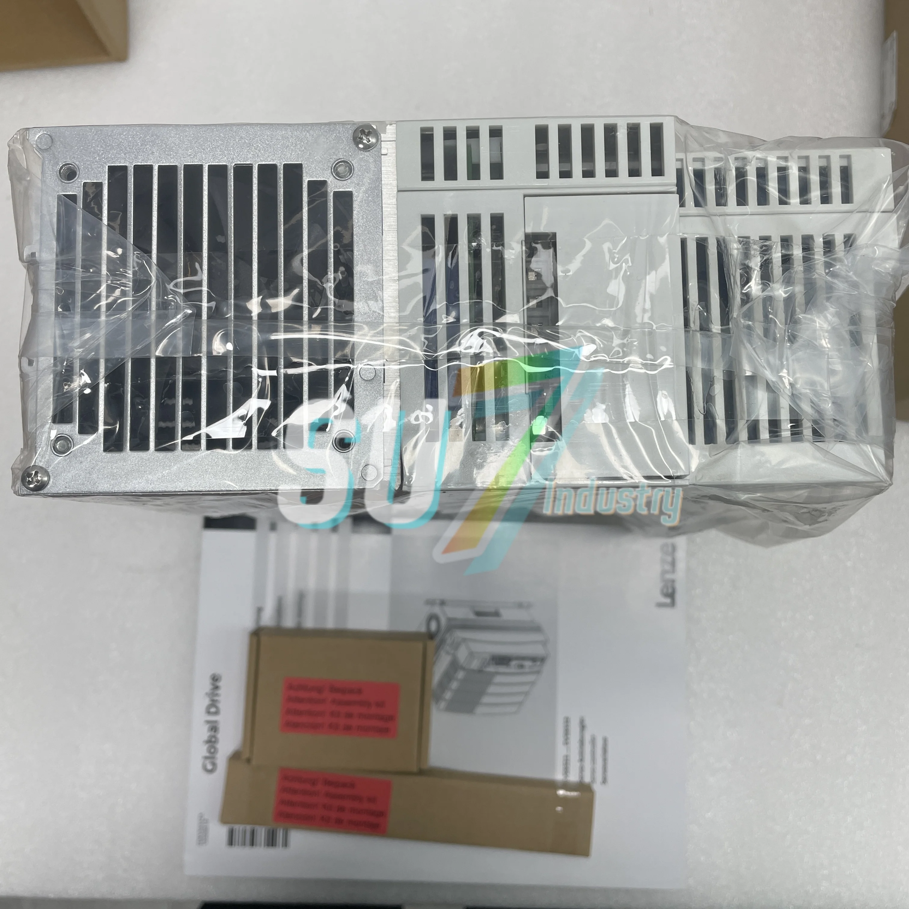 Servoazionamento EVS9322-ES EVS9322-EP EVS9322-EK EVS9322-EIV907 EVS9322-EI EVF9322-EVV004 EVS9322-ET Nuovo originale