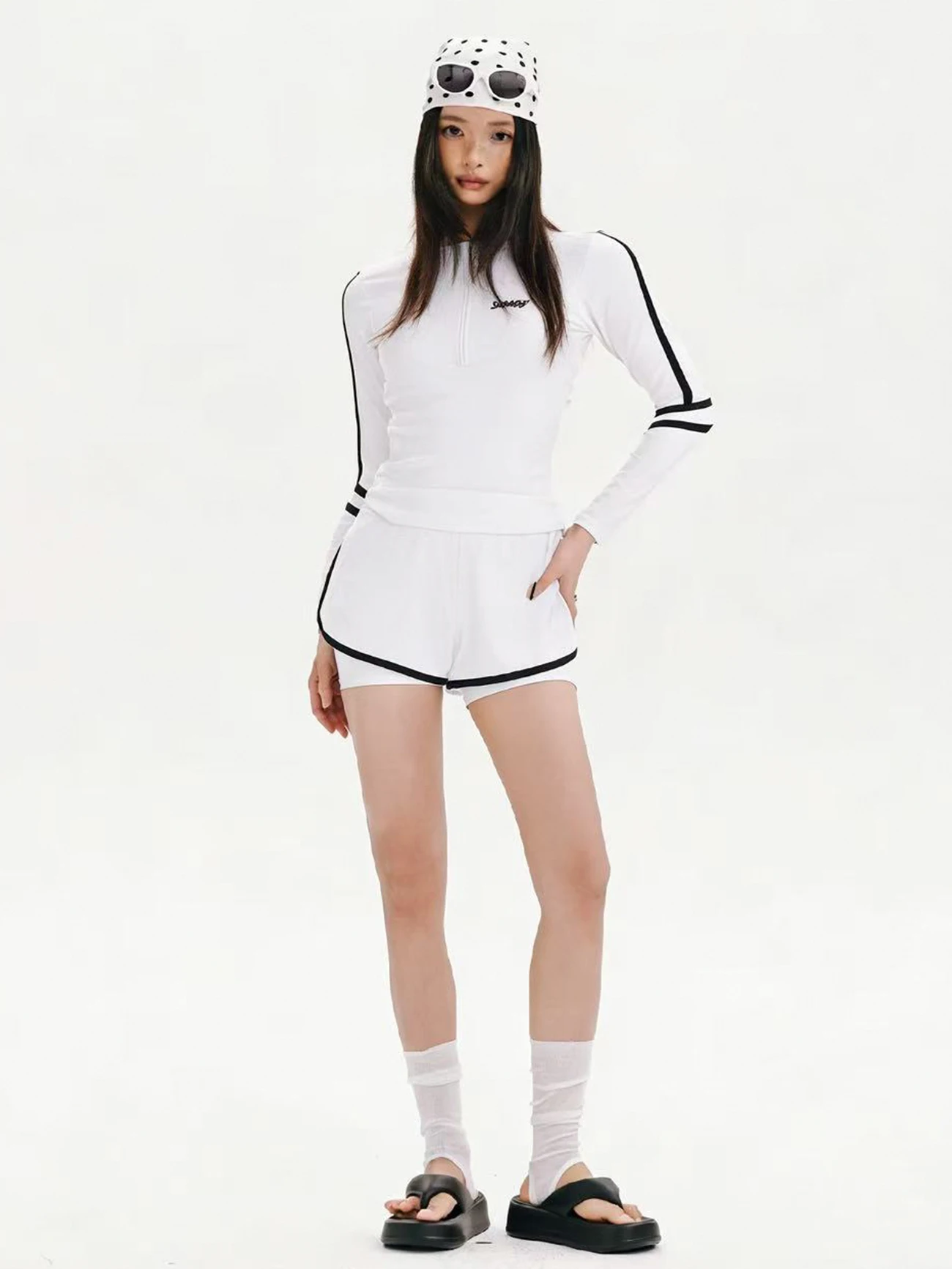 

Listen to the Wind W Minor Sport Long Sleeve Belly Cover Surf Beach Swimming Suit New Women's Swimsuit Nylon Lycra