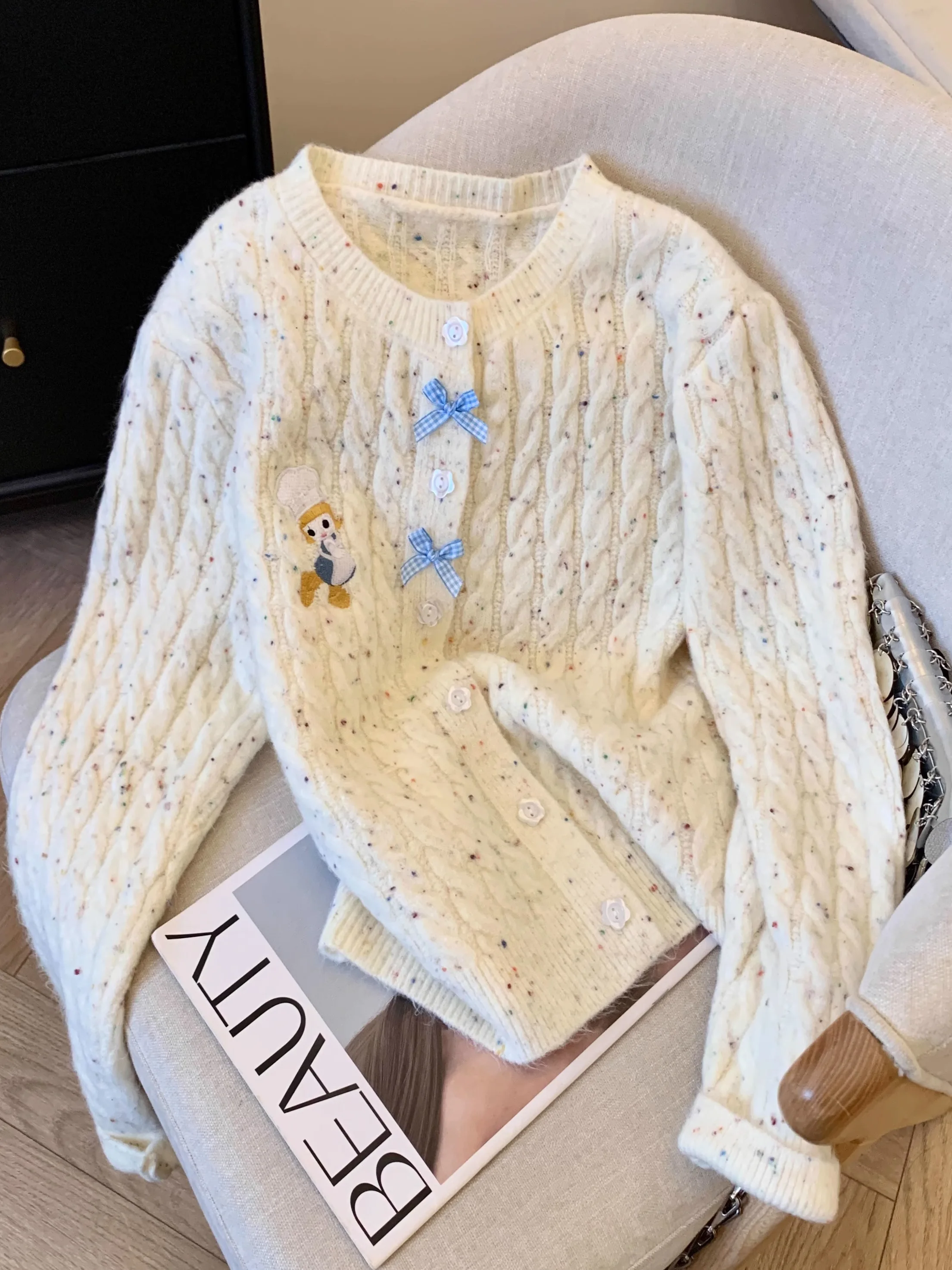 

Korean Sle Women's Knitted Sweater Coat Soft Cozy Embroidered Cardigan Spring Autumn New Arrival Small Size Dyed adient
