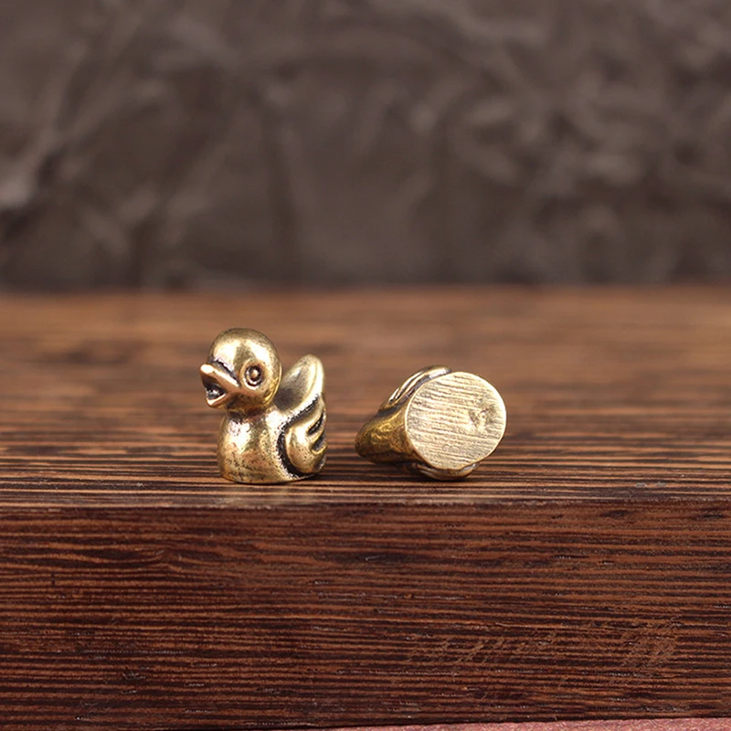 2pcs Two Brass Duck Figurines, Handmade Tea Set, Pet-themed Coffee Table Decorations, Cute Duck Desktop Ornaments And Gifts