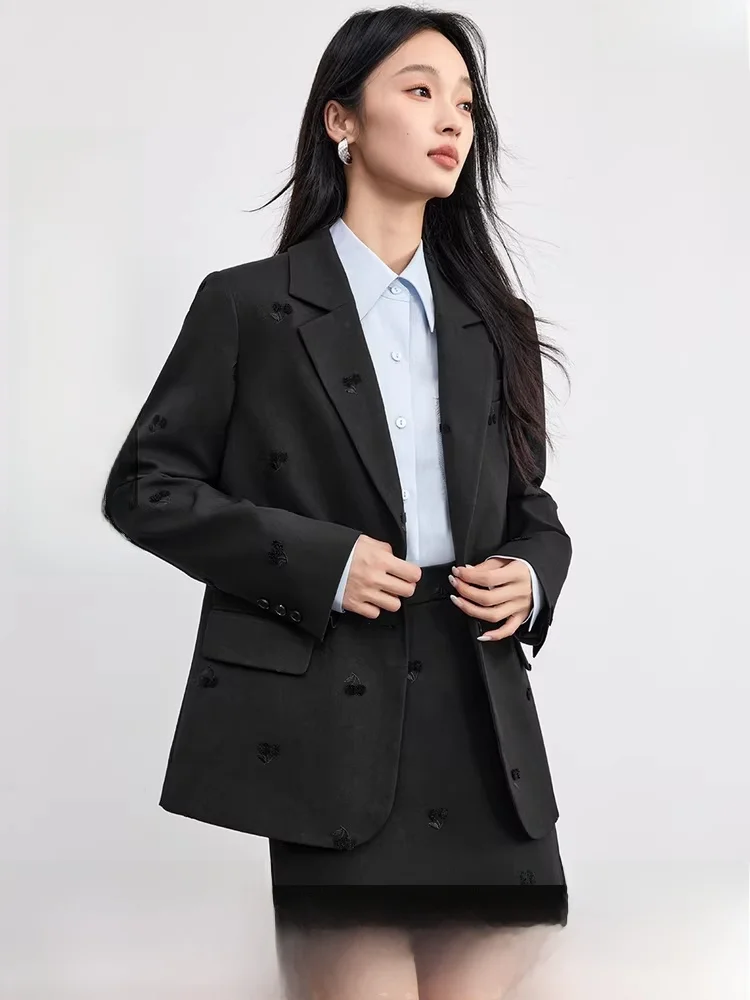 

Женский деловой топ Bla Suit Jaet, осень 2025, новинка, с двумя пуговицами, с подплечниками, длинными рукавами, однотонным воротником