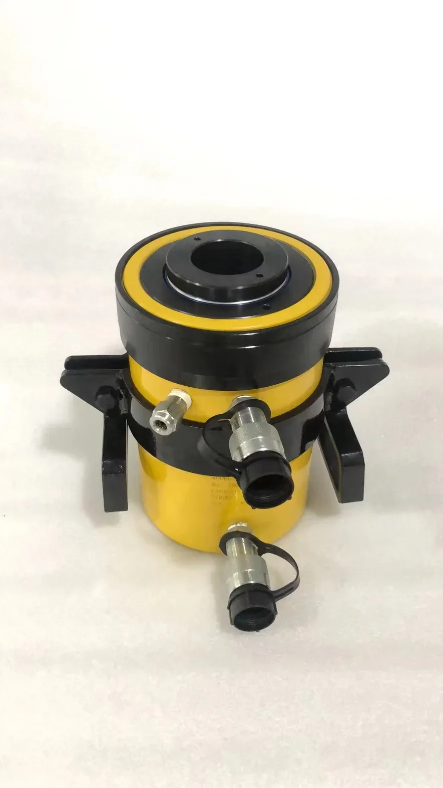 Enerpac نفس المزدوج المفعول 60 طن مقبس أسطوانة الرم الهيدروليكي المجوف مع خيط الياقة
