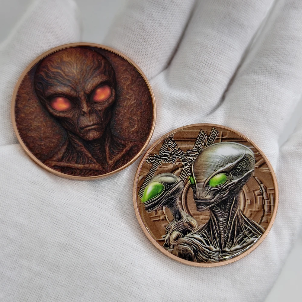 1/5pcs 1 oz .999 Fine Copper Alien Commemorative Coin with Red Eyes Gothic Haunted House Design Collectible Souvenir Coin Gift