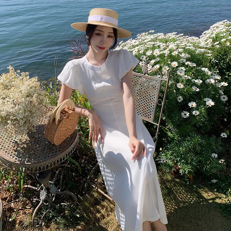 Sexy backless beach dress seaside vacation dress summer temperament French bubble sleeve dress women