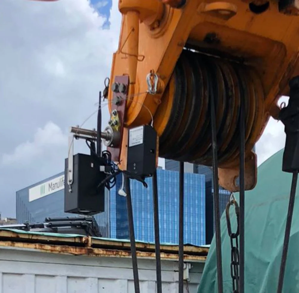 Waterproof Zoom Wireless Blind Spot Detection Camera System with Foot Pedal for Tower Crane