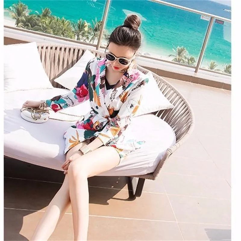 2022 New Summer Ladies Temperament Small Suit Suit Female Hong Kong Style Fashion Retro Print Small Suit Jacket Female Suit