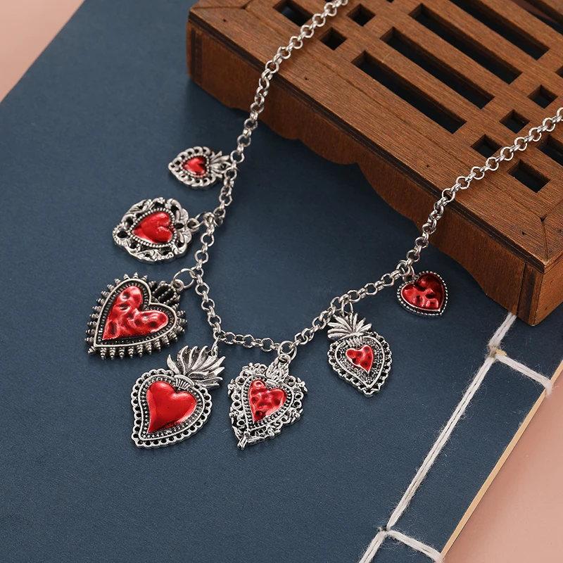 Vintage Love Women lovely temperament necklace suitable for women wedding banquets or festive souvenir gifts