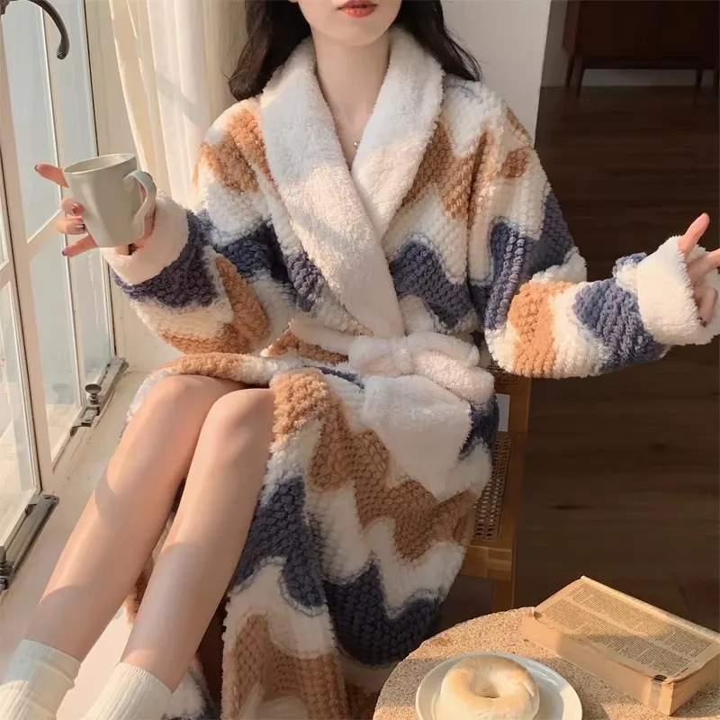 High-Grade Long Sleeved Nightgown. Wave Stripe Pajamas Women Winter Coral Fleece Thickened Nightgown Winter Long Flannel Bathrob