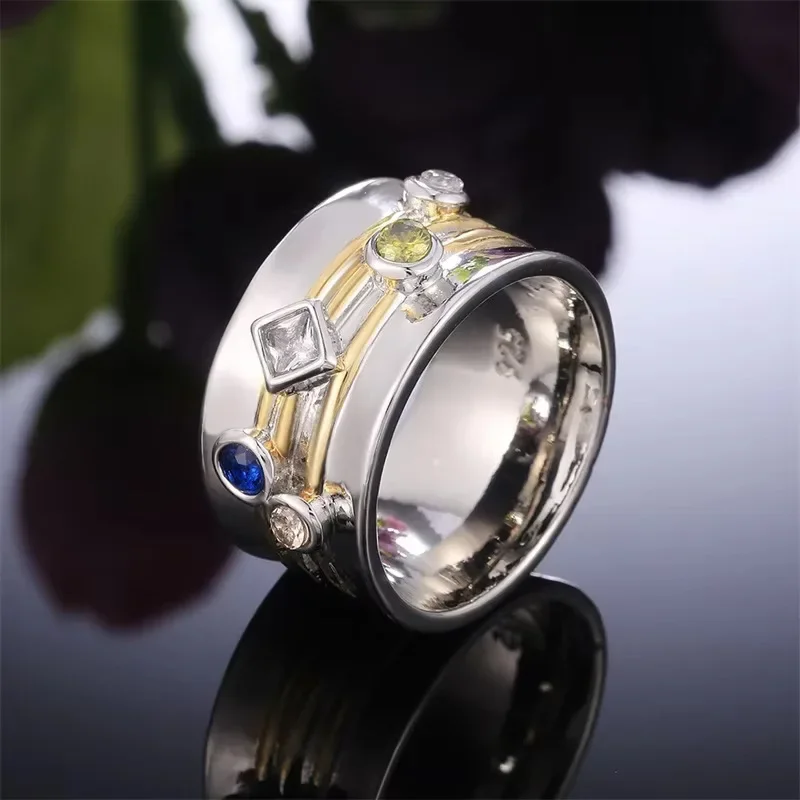 A new retro, exaggerated, simple and individualistic women's ring from Europe and America is selling well
