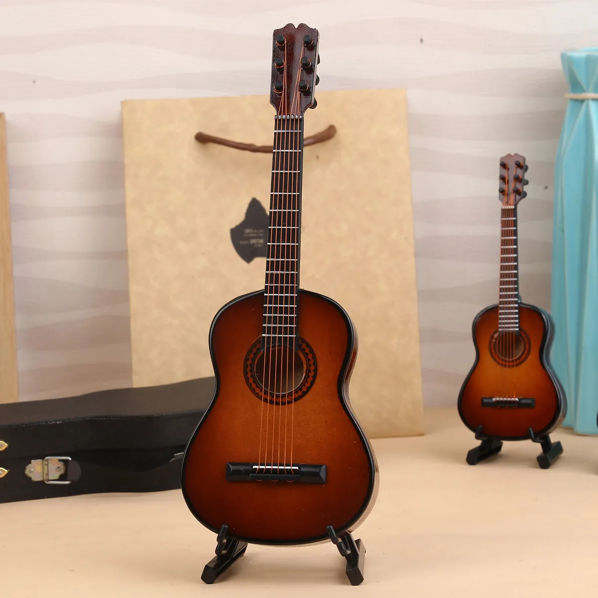 

Mini Musical Instrument Coffee Colored Classical Guitar Model Ornament Creative Gift Desktop Decoration