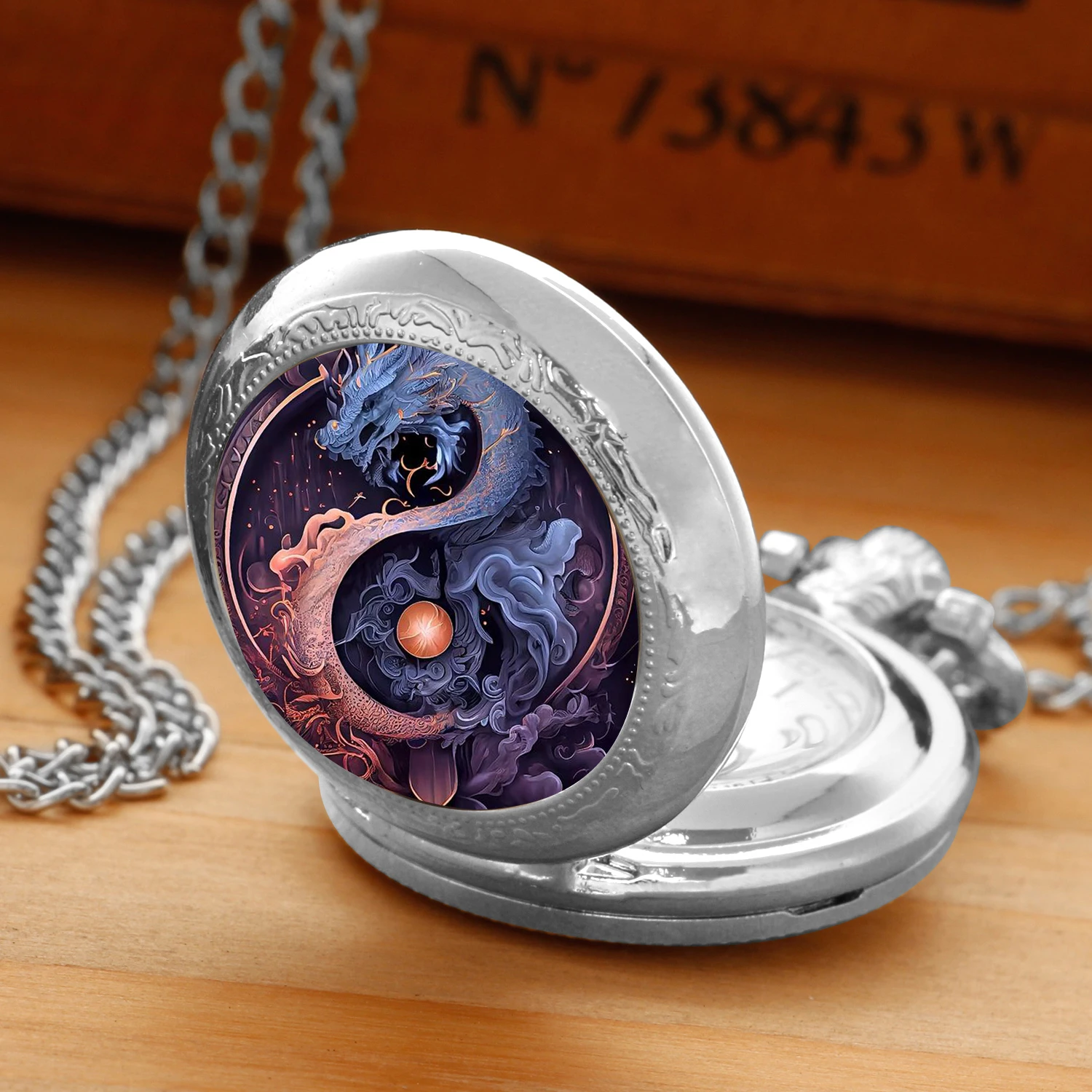 موضة الفضة الفولاذ المقاوم للصدأ Monn التنين Desgin ساعة جيب كوارتز قلادة النساء الرجال الاطفال مجوهرات سلسلة بدلاية على مدار الساعة هدية