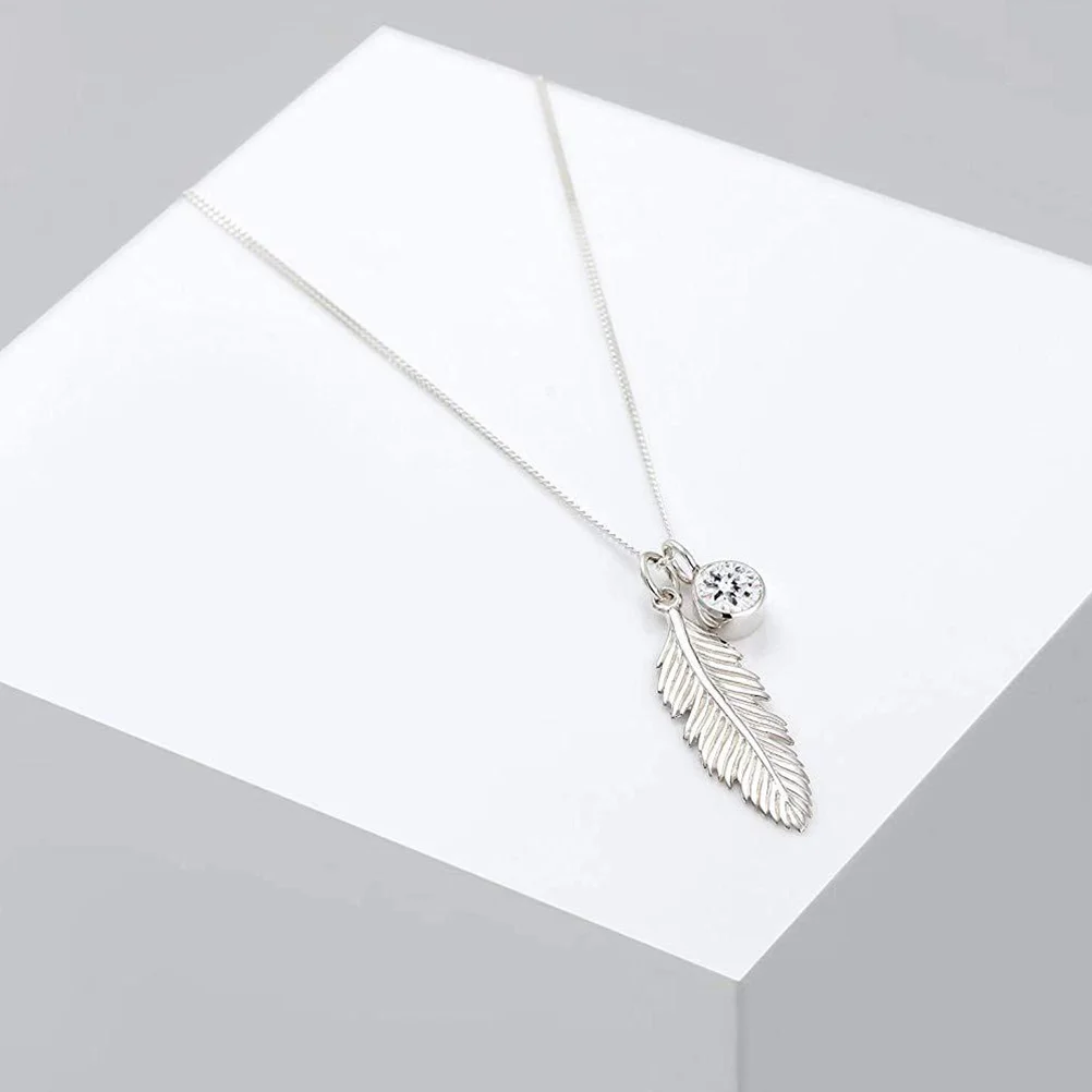 

1pc Leaf Shaped Necklace Elegant Clavicle Chain For Women Delicate Fashion Jewelry Simple Stylish Collarbone Chain Necklace Gift