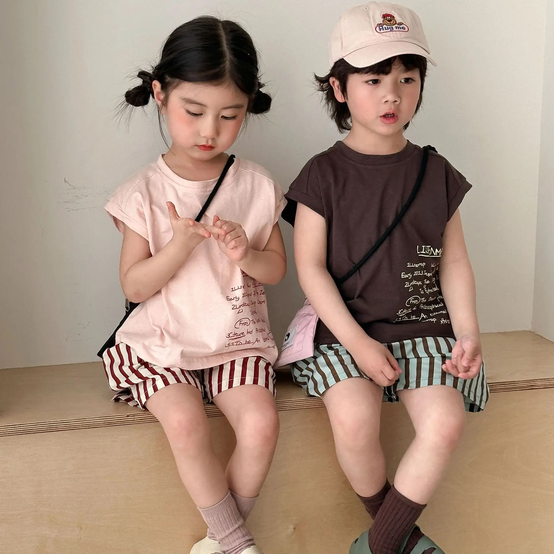 

2025 Summer New Children Short Sleeve Clothes Set Boys Girls Letter Print T Shirts + Striped Shorts 2pcs Suit Kids Loose Outfits