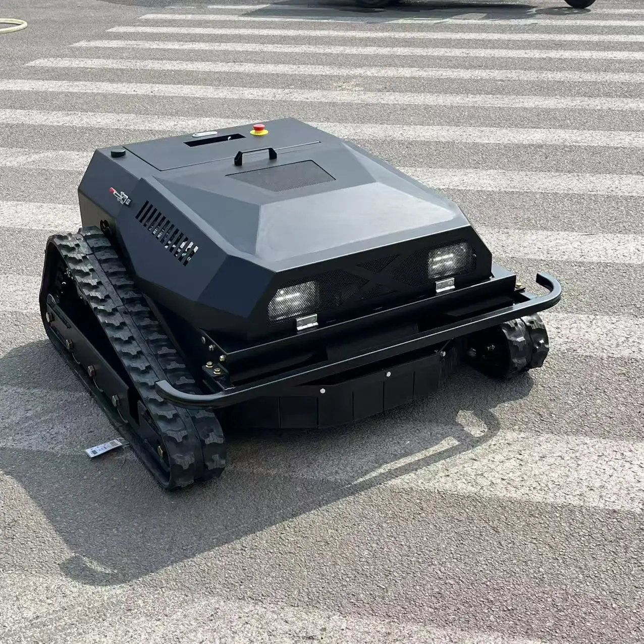 

800mm Powered Zero-Turn Lawn Mower Precision Mowing High Efficiency Convenient Design Control Customized Lawn Care Equipment