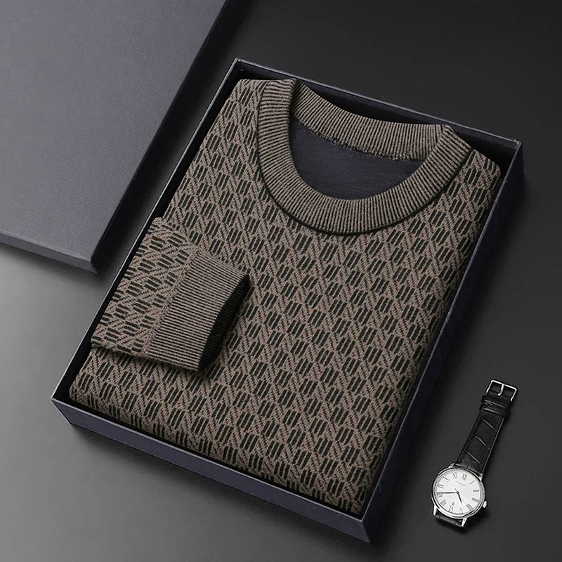 Autumn and Winter New Men's Half High Neck Warm and Fashionable Knitted Sweater Pullover