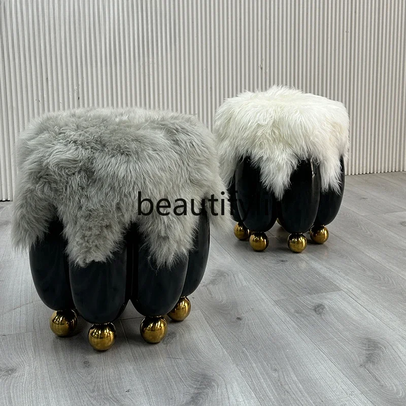 Simple and creative bullet plush low stool modern real sheep beach hair dresser stool shoe changing stool