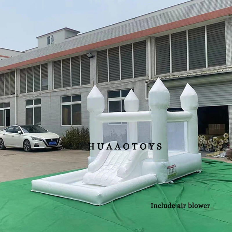 Maison gonflable blanche en PVC souple, mini château gonflable avec souffleur