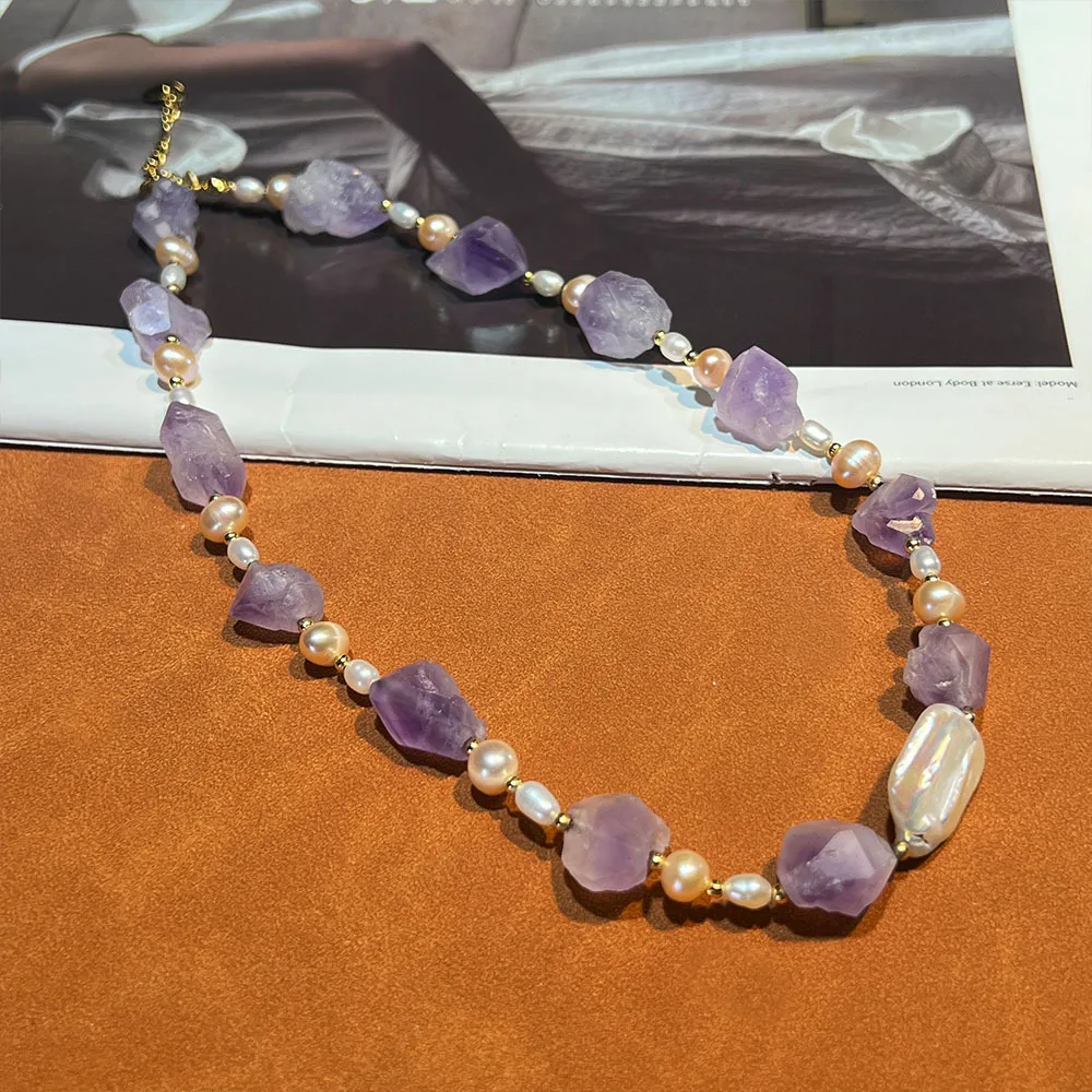 

Натуральное ожерелье из аметиста и жемчуга, простое, нежное, винтажное, с бусинами из натурального камня, цепочка на ключицу.