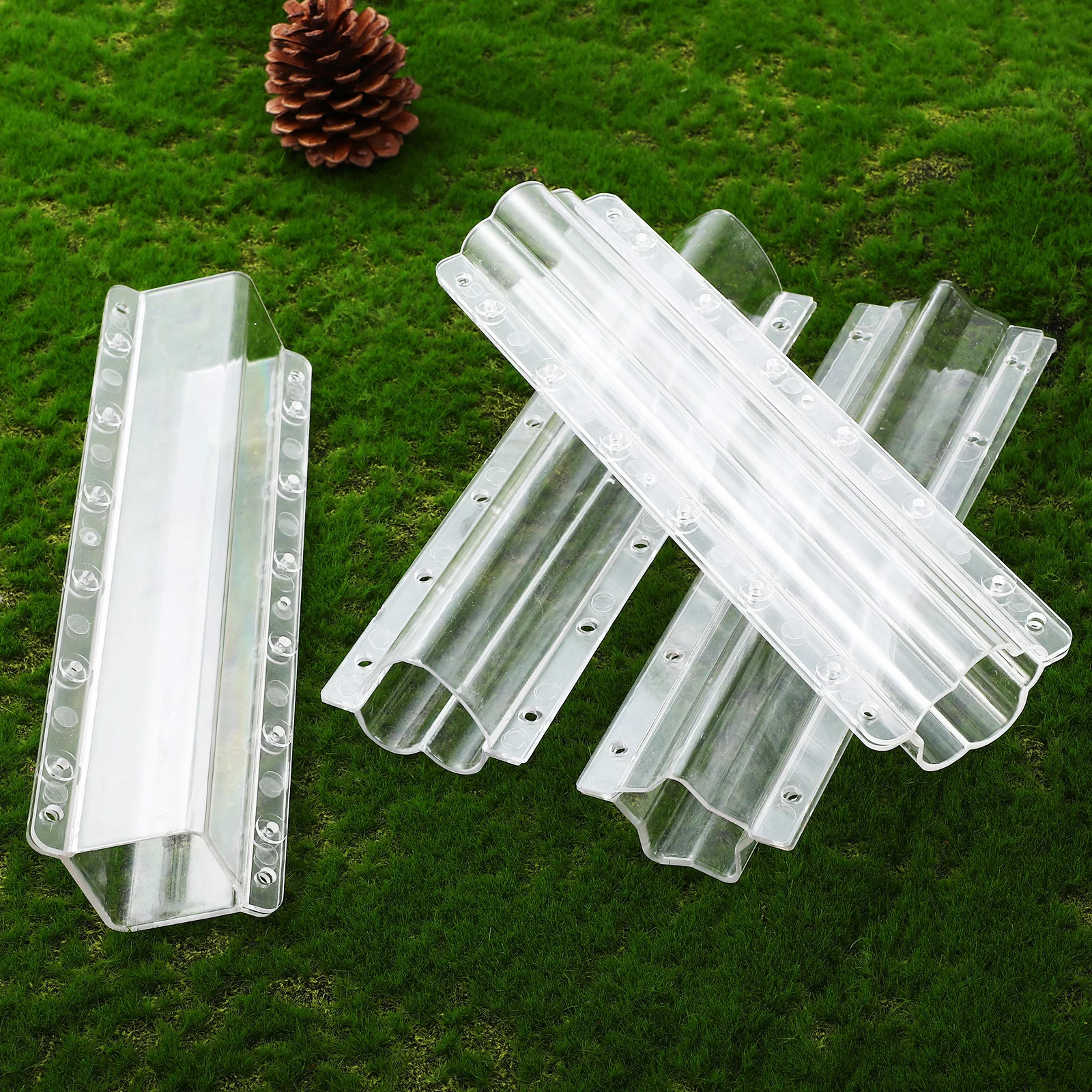 

4Pcs Cucumber Styling Growth Mold Reusable Plastic Fruit Shape Maker Garden Fun Educational Tool for Kids and Adults