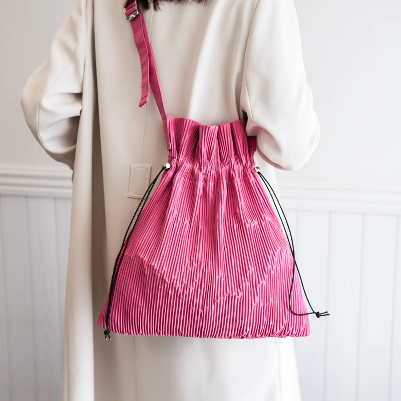 

Elegant Women's Leather Shoulder Fashion Crossbody Bag Luxury Designer Tote Handbag Classic Style For Stylish Use