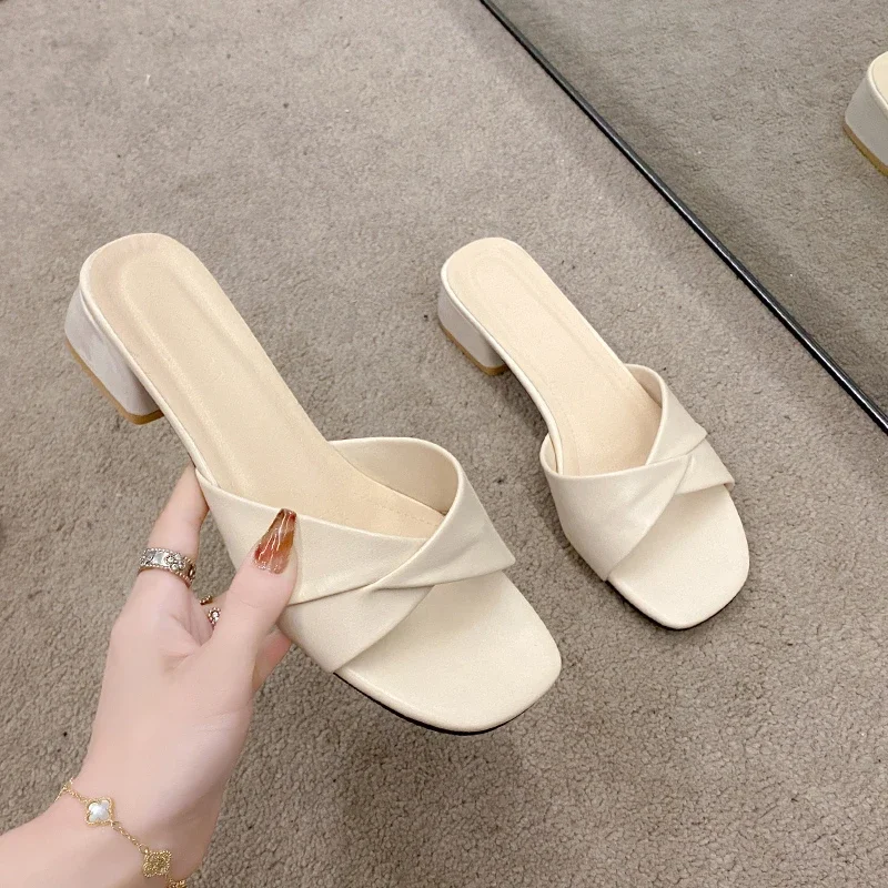 2024 Summer New Fashion Open Toe Solid Color Simple Leather Surface Versatile Candy Color Large Slippers Square Heel Shoes Women