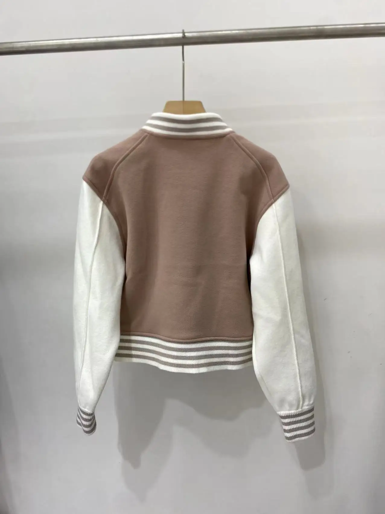 

Women's Coat Contrast Striped O-neck Single Braested Autumn New Ladies Preppy Style Loose Baseball Jacket