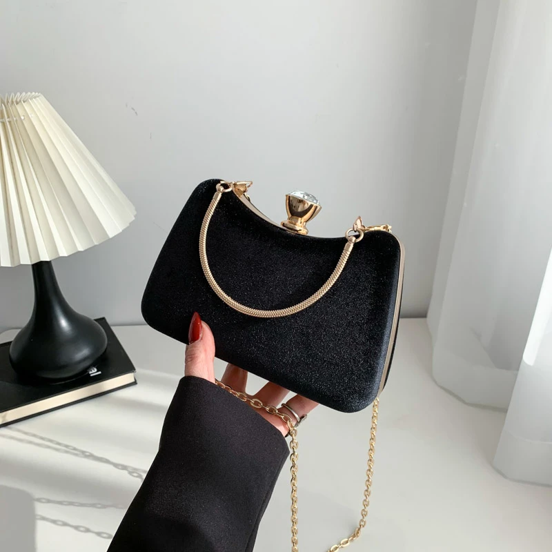 Diamonds Chains Fashion Gold Velvet Hand Bags Solid Trend Minaudiere Shoulder Bags 2024 Hot Sale Bags for Women Bolsas Femininas