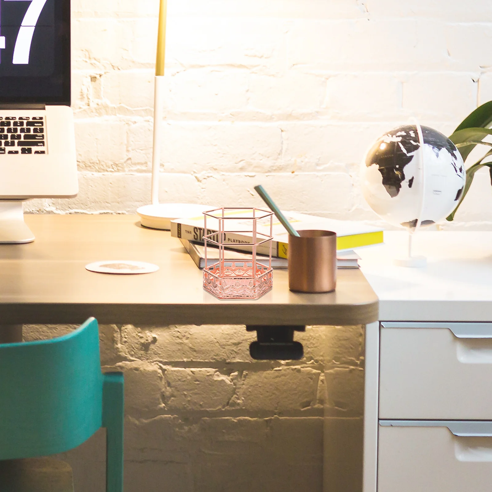 

Rose Gold Pen Holder Wrought Iron Desktop Organizer For Pens Brushes Stationery Container Office Makeup Brush Holder