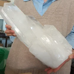 AAA+ Natural White Crystal Ore Tower Column Quartz Specimen Reiki Treatment Home Demagnetization Decoration Meditation Gem Gift