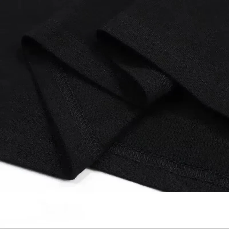 Blaues Baumwoll-T-Shirt, Demon Slayer-Rückendruck, rosa Haarfigur, lila Rüstung, blaue Flamme, vorne auf der Brust, Text, lässige Streetwear