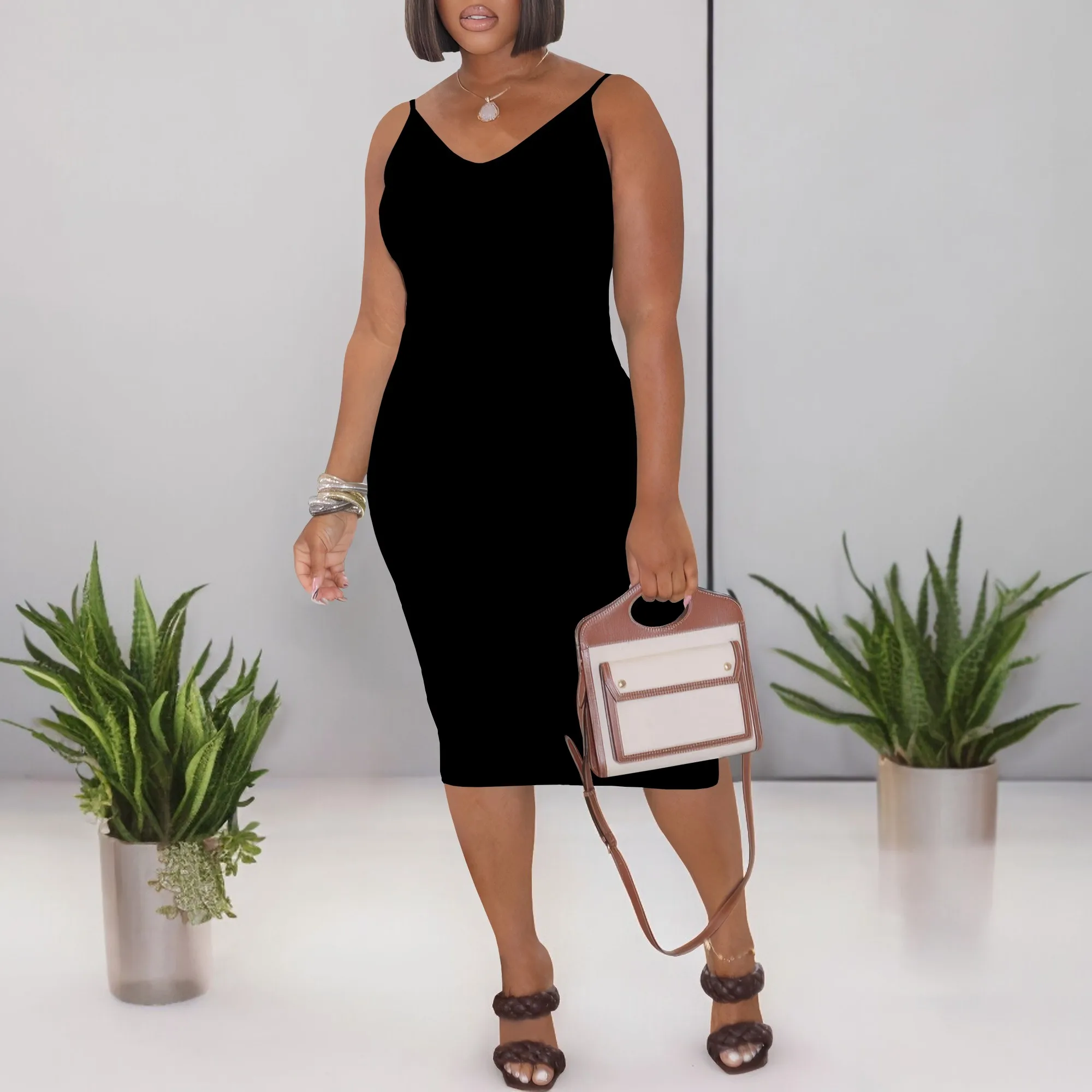 فستان نسائي كاجوال أساسي بحزام سباغيتي متوسط الطول