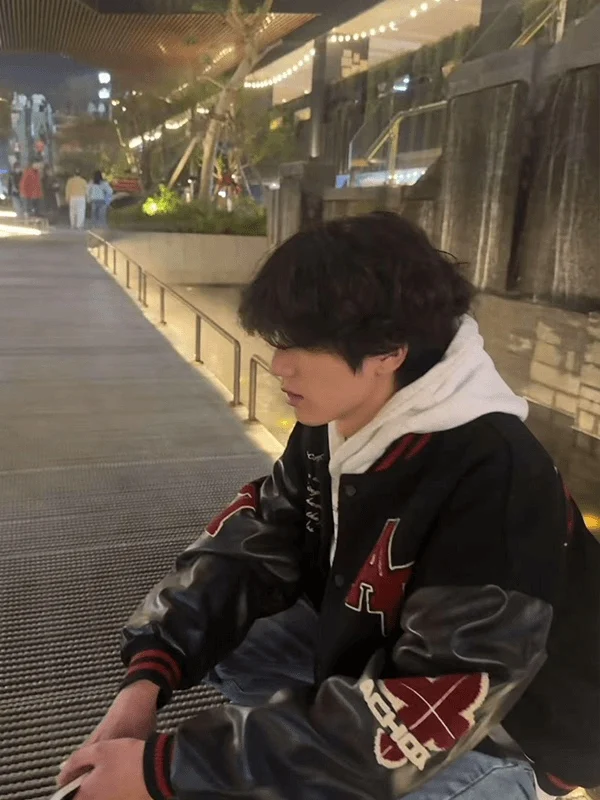 

Thiened Letter Embroidery Splicing Baseball Jaet Men's Autumn Winter Trendy Brand Outerwear for Couples Loose Fit America...