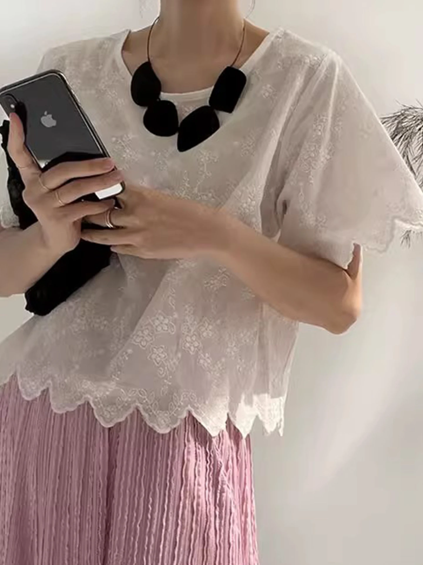 

Liangliang Home Summer New Style Embroidered Short Sleeve Women's Shirt Wave Korean Version Loose Fit Polyester Fiber