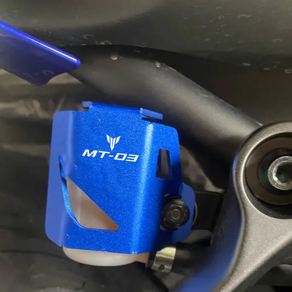 

For YAMAHA MT03 MT 03 MT25 MT-25 2015-2017 2018 2019 2020 2021 Motorcycle Rear Brake Fluid Reservoir Cap Cover Guard Protector