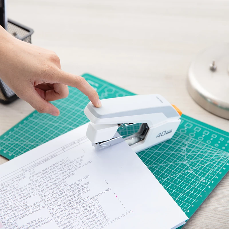 Deli Heavy Duty Stapler Effortless Paper Stapling Machine 40 Sheet School Office Supply Stationery Staples Power Saving Stapler