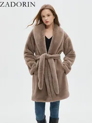 ZADORIN Cappotto di pelliccia di visone soffice con cintura con risvolto di lusso Donna Inverno Elegante giacca lunga in pelliccia sintetica Cardigan Nuovo in Cappotti e giacche