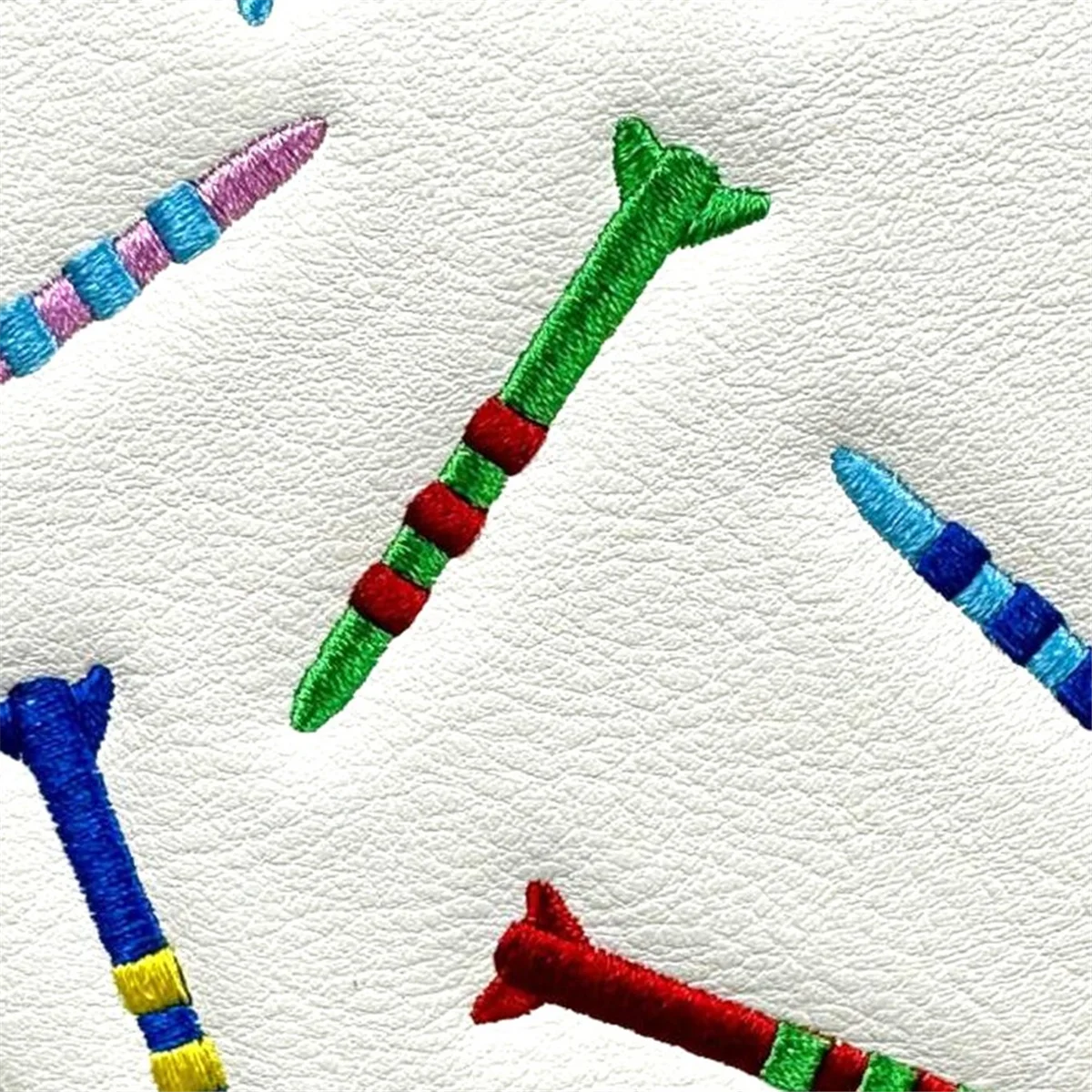 Magnetic Golf Putter Cover PU Mallet Putter Cover Magnetic Closure Golf Head Cover Portable Golf Putter Cover White Rich