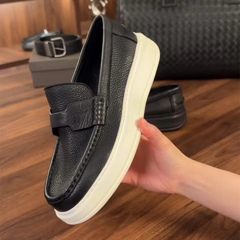أحذية رجالية من جلد البقر أحذية بدون كعب كاجوال قابلة للتنفس أحذية رجال الأعمال مريحة وعصرية