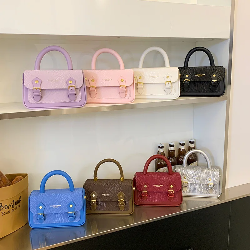 

2025 Curated Hobo Bag, Multi-Way Convertible Top Handle & Crossbody Purse for Women, Vintage-Inspired Day to Night Carryall